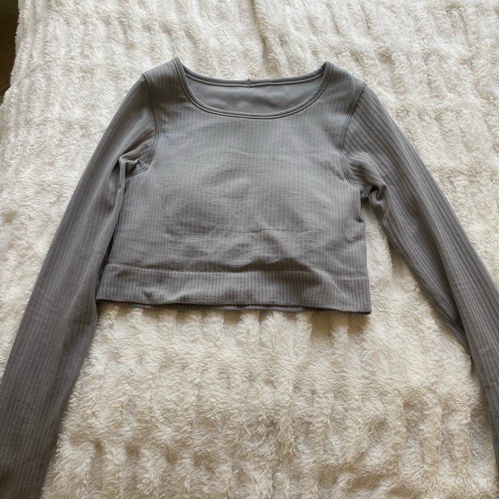 Lululemon Ebb to Street top
